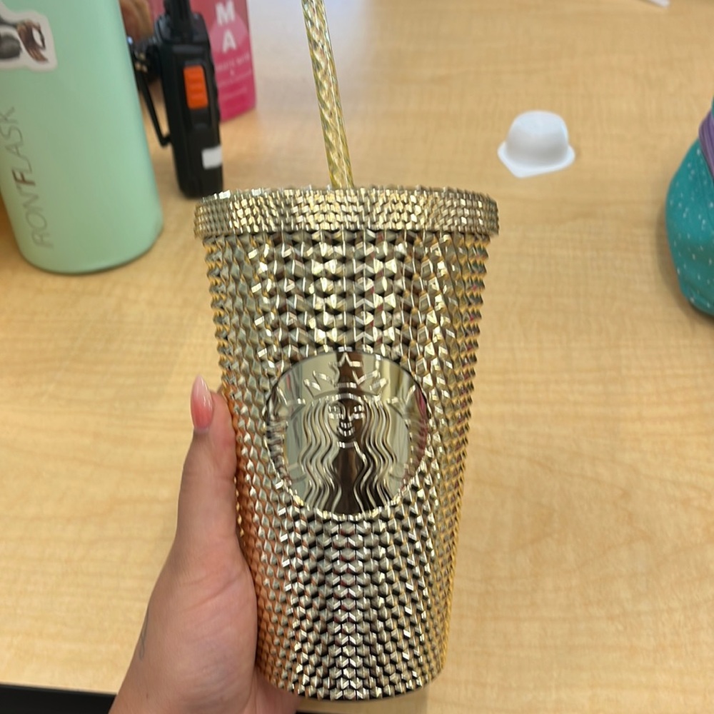starbucks gold metallic holiday cup